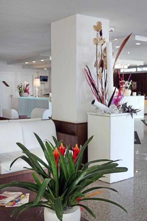 Hotel Bel Air Риччоне Екстер'єр фото