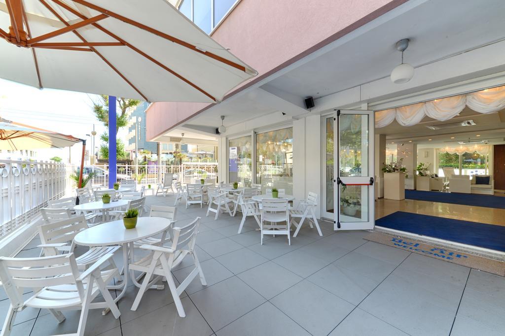 Hotel Bel Air Риччоне Екстер'єр фото